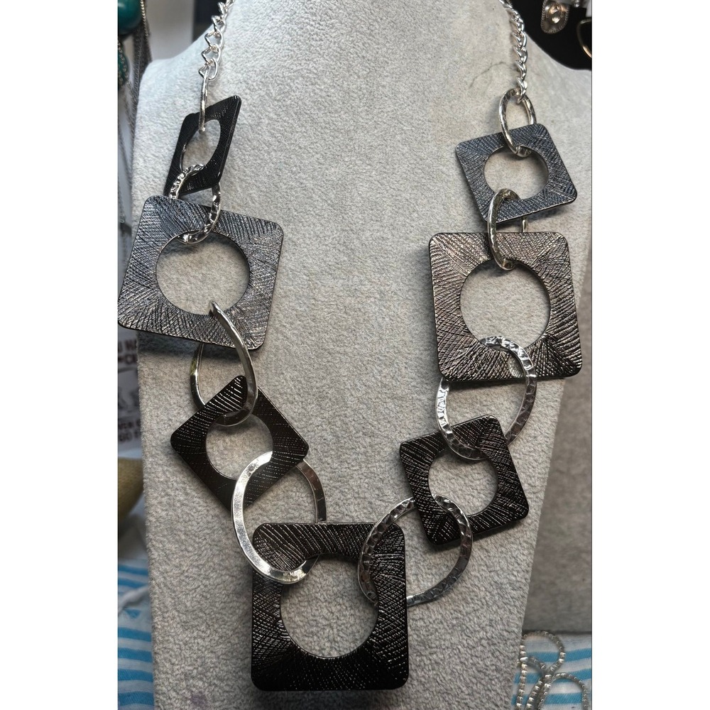 #24. Sydney Simone Geometric Mixed-Metal Chunky Statement Necklace